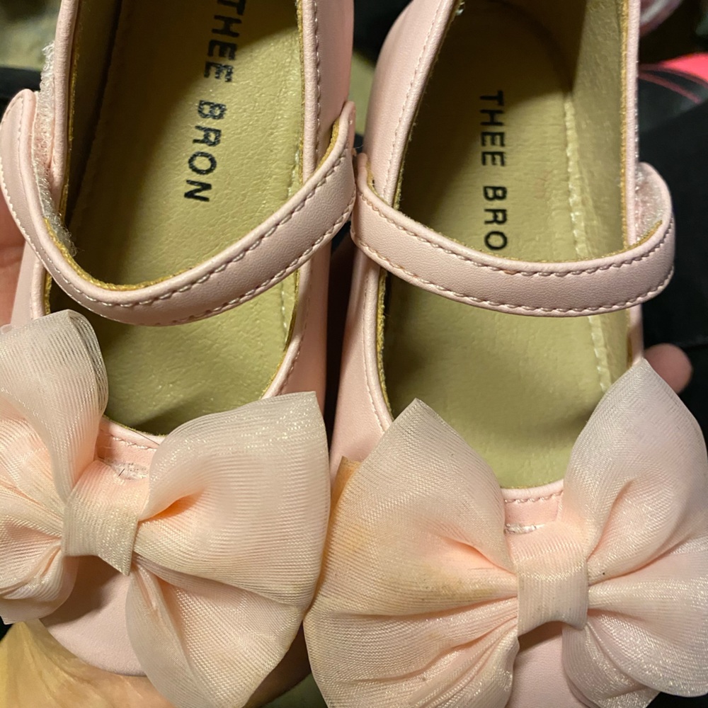 Toodler girl flats